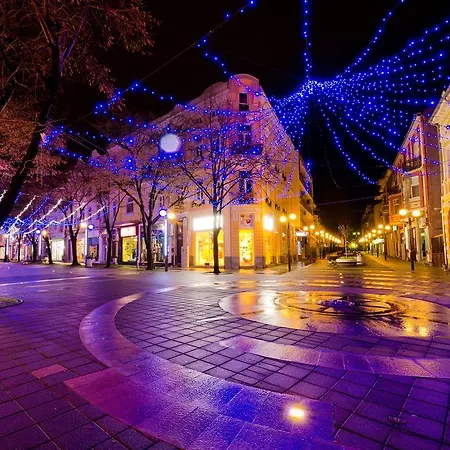Main Street بيت شباب